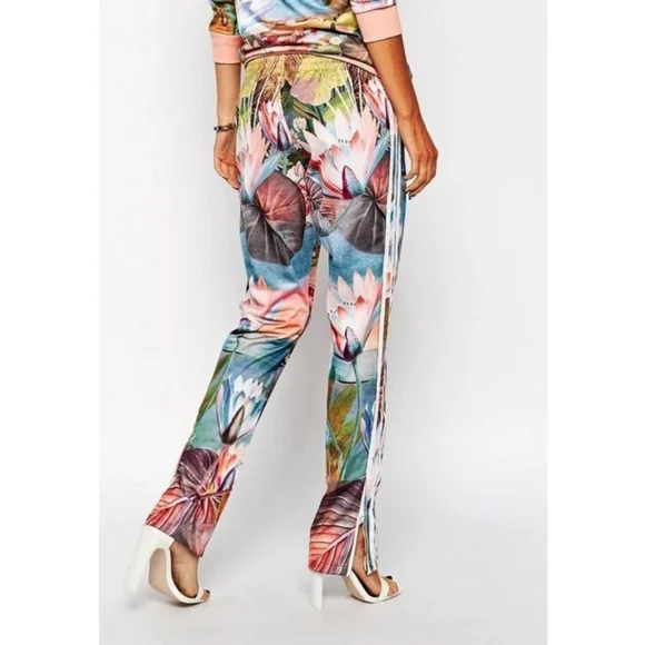 Adidas Originals  FARM  Curso D’Agua Superstar Track Pant Size XS Dusty Pink - Picture 9 of 16